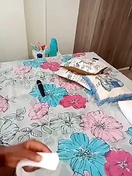 Изображение секс-шоу модели Creamy_Chocolatex