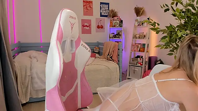 Lily_Young's sex show image