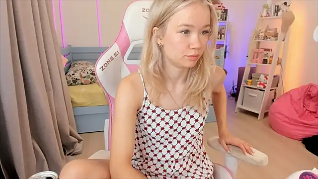Lily_Young's sex show image