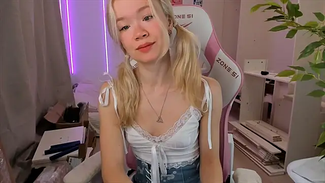 Lily_Young's sex show image