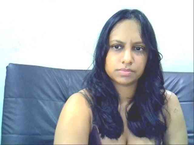 swaness10's sex show image