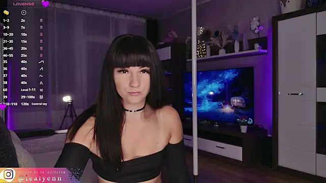 Изображение секс-шоу модели LeaLyenn