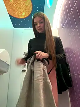 Изображение секс-шоу модели KrisMagnoly