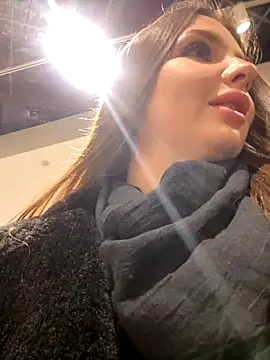 Изображение секс-шоу модели KrisMagnoly