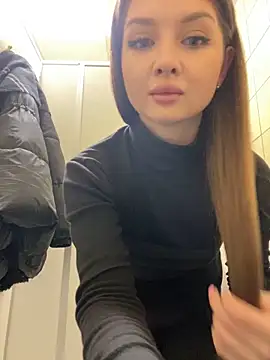 Изображение секс-шоу модели KrisMagnoly