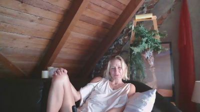 Sexshow-Bild von xcYola Sexshow-Bild von xcYola