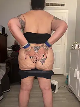 dieseldame1313's sex show image dieseldame1313's sex show image