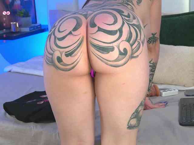 Carol-Ferrer's sex show image