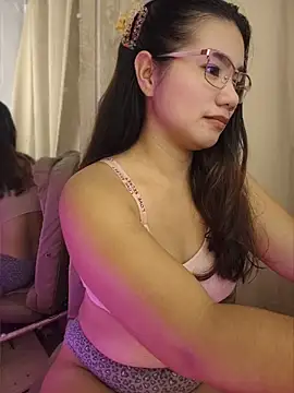 Kissy07's sex show image Kissy07's sex show image