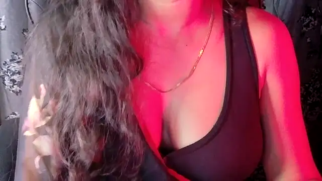 Sexshow-Bild von SilkenSundari Sexshow-Bild von SilkenSundari