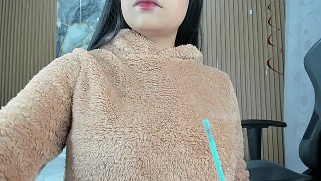 Lili_16's sex show image