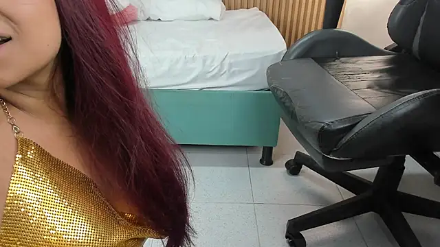 Lili_16's sex show image