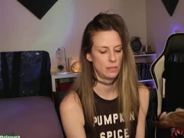 widthofapeach's sex show image widthofapeach's sex show image