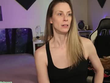 Изображение секс-шоу модели widthofapeach