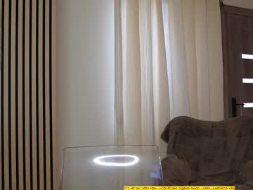 riley_reddd's sex show image