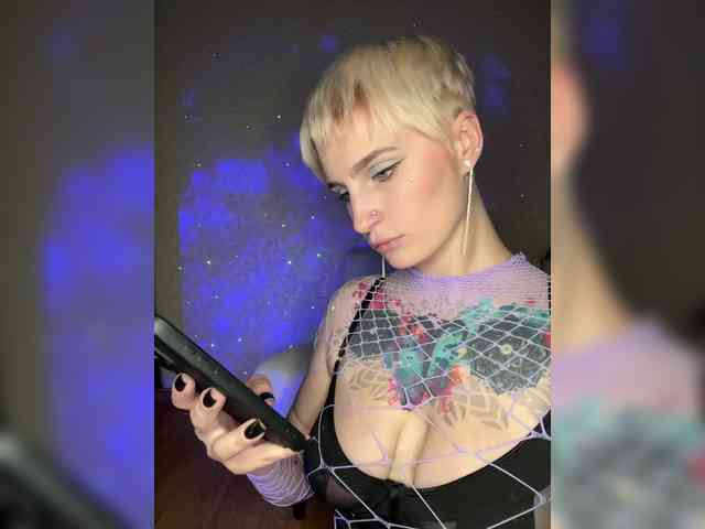 Изображение секс-шоу модели AbsintheGirl