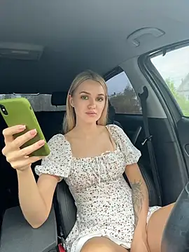 Devill_Angel_'s sex show image