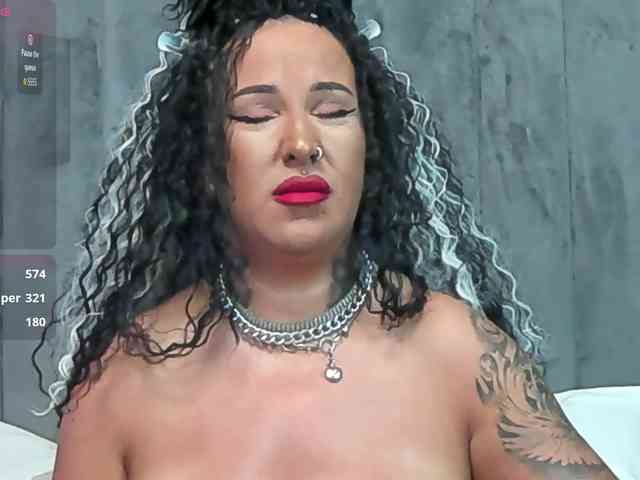 SierraQuinn's sex show image