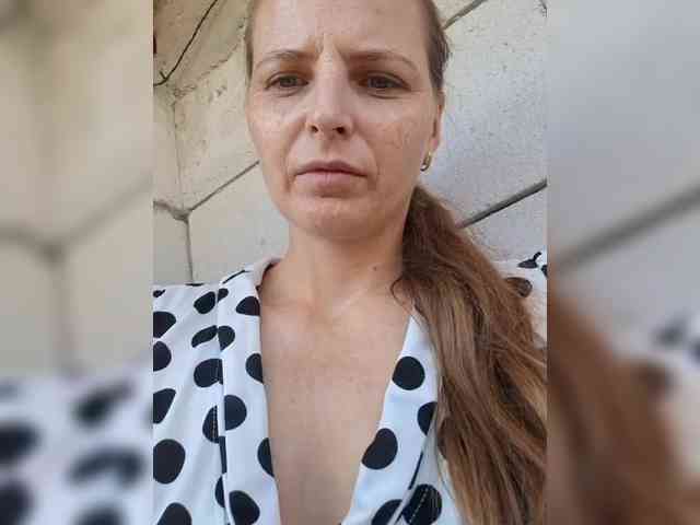 Lulu-Erotica's sex show image