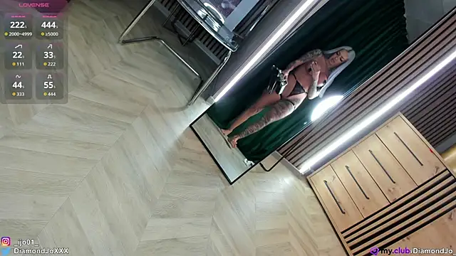 Изображение секс-шоу модели DiamondJo_