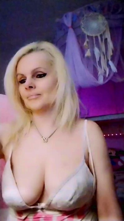 Изображение секс-шоу модели violette05 Изображение секс-шоу модели violette05