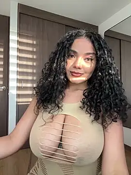 Изображение секс-шоу модели Curlyierr Изображение секс-шоу модели Curlyierr