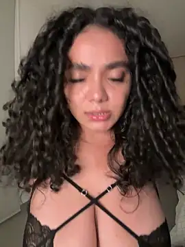 Curlyierr's sex show image
