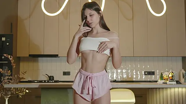 Изображение секс-шоу модели whisper_of_love Изображение секс-шоу модели whisper_of_love