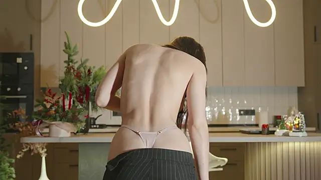 whisper_of_love's sex show image