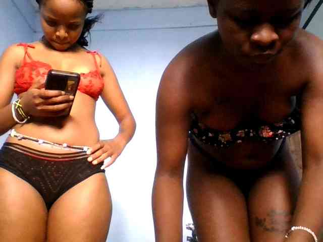 Slutgals2's sex show image