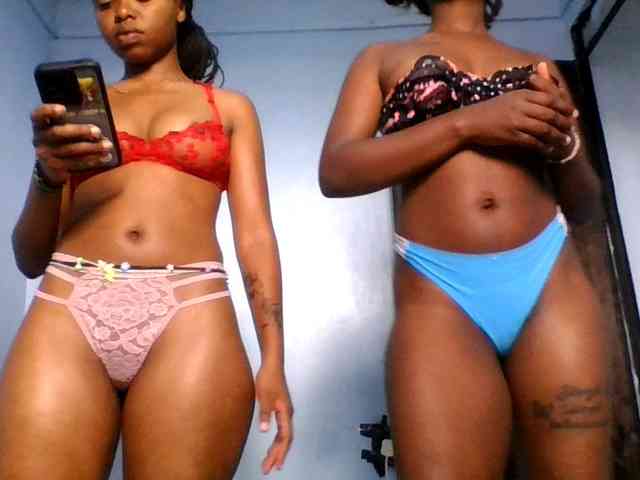 Slutgals2's sex show image