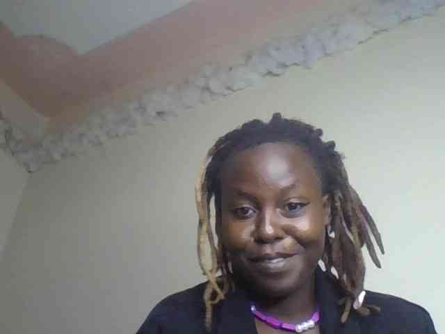 freakcurvy8's sex show image