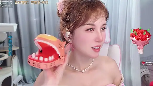 Изображение секс-шоу модели hi-AnAn