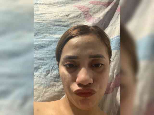 PrettyAsianLover's sex show image