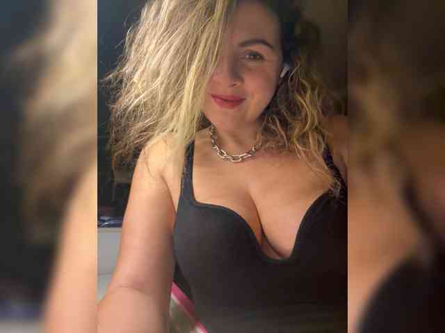 ProseccoMood's sex show image ProseccoMood's sex show image