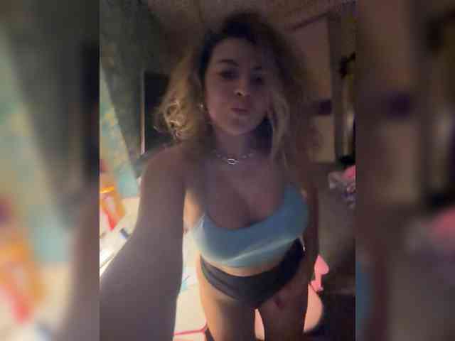 ProseccoMood's sex show image ProseccoMood's sex show image