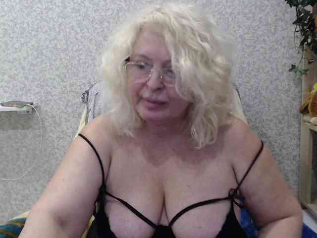 Alek-Sandra's sex show image