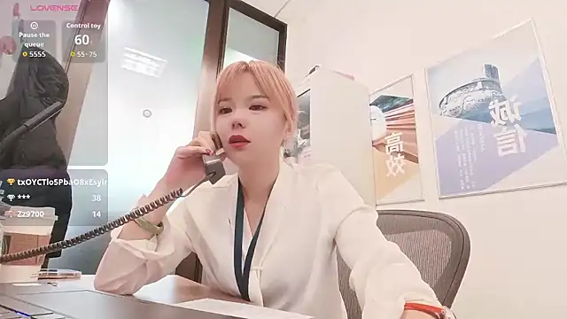 KKMM168's sex show image