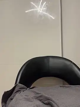 ythmlshshs's sex show image