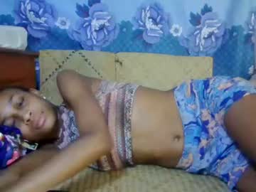 littleyanah's sex show image