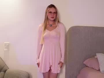 couple_of_your_dreams_'s sex show image