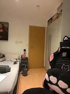 OliviaaFischer's sex show image