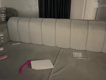 menndi's sex show image