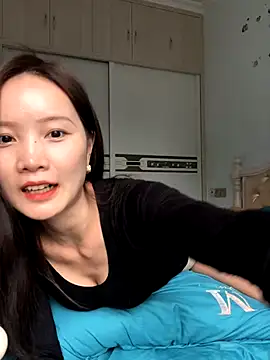 Изображение секс-шоу модели Mile-m Изображение секс-шоу модели Mile-m