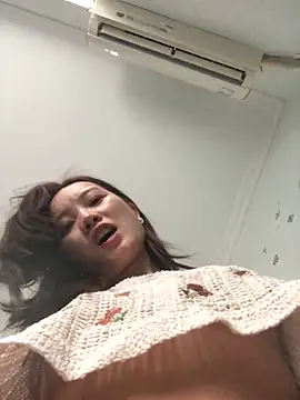 Mile-m's sex show image