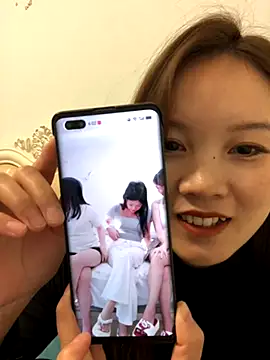 Mile-m's sex show image