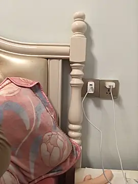 Mile-m's sex show image