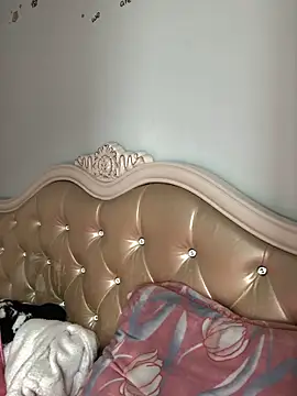 Mile-m's sex show image