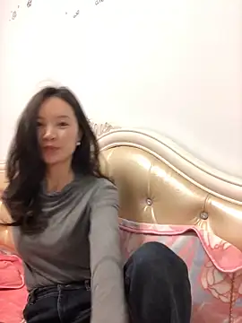 Mile-m's sex show image