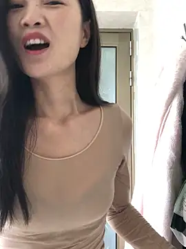 Mile-m's sex show image